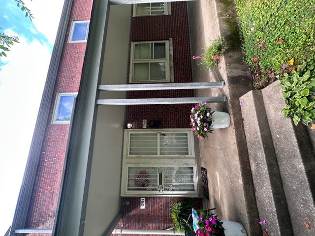 1749 Algonquin Parkway